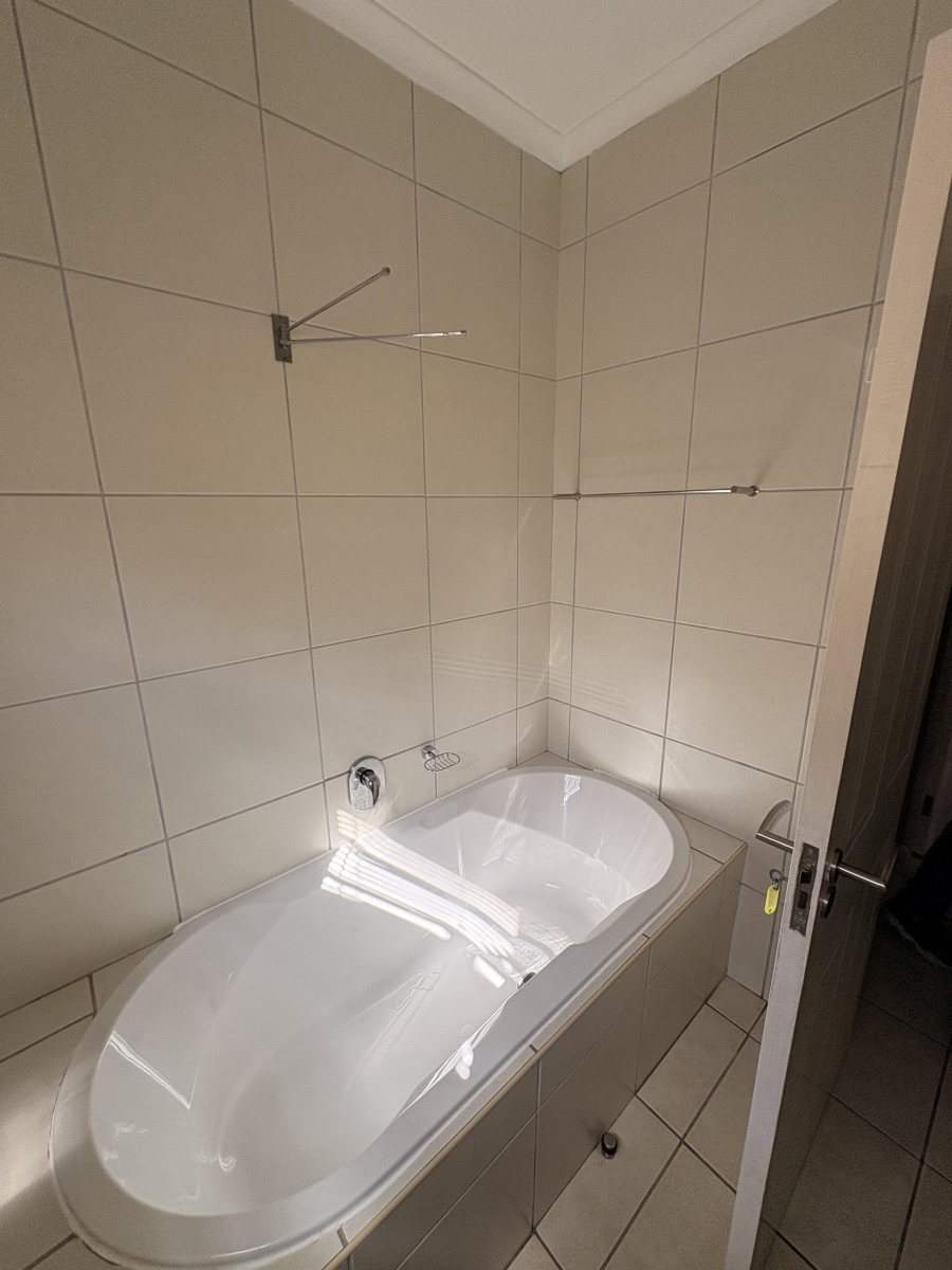2 Bedroom Property for Sale in Burgundy Estate Western Cape